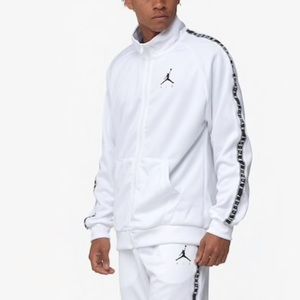 JORDAN~NIKE TRACKSUIT SIZE 3XL